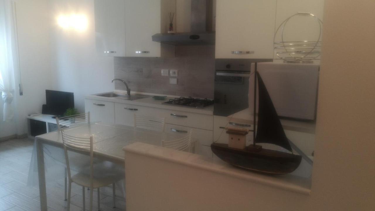 Monica'S Apartment Marina Di Carrara Eksteriør bilde