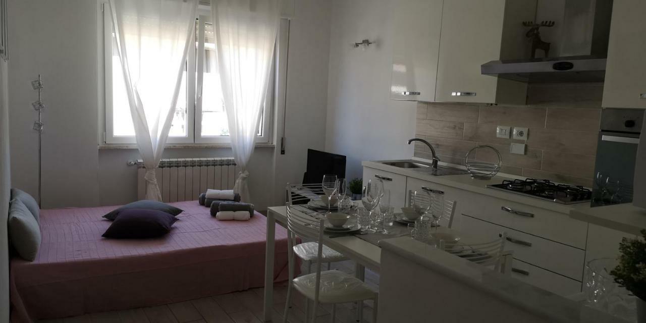 Monica'S Apartment Marina Di Carrara Eksteriør bilde