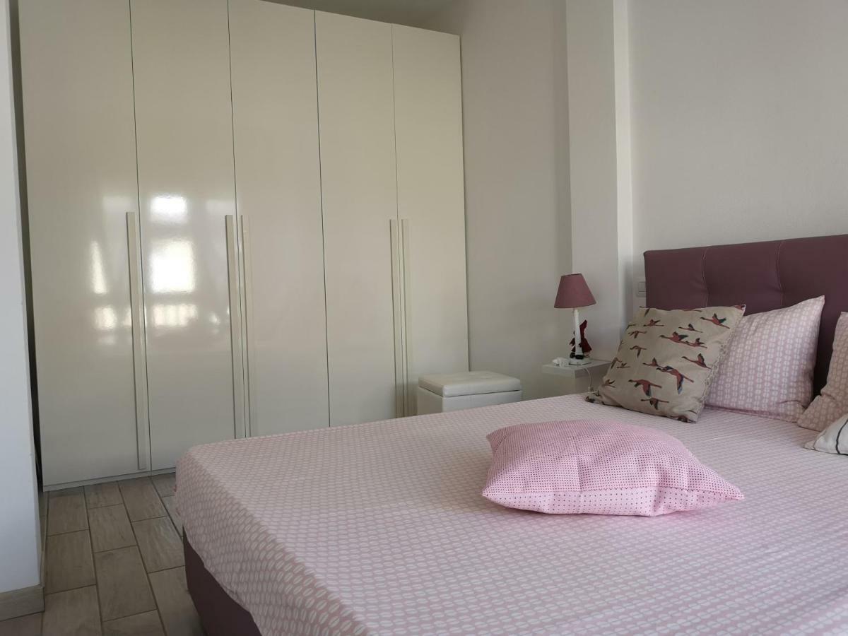 Monica'S Apartment Marina Di Carrara Eksteriør bilde